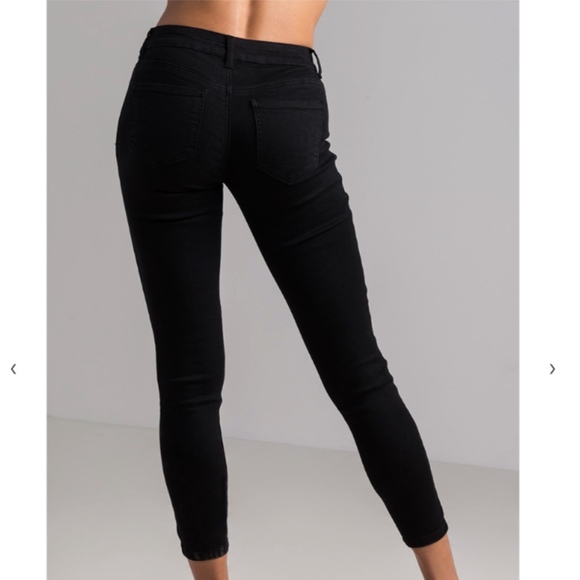LACE IT UP Loretta Low Rise - Black Skinny Jeans - Picture 4 of 8